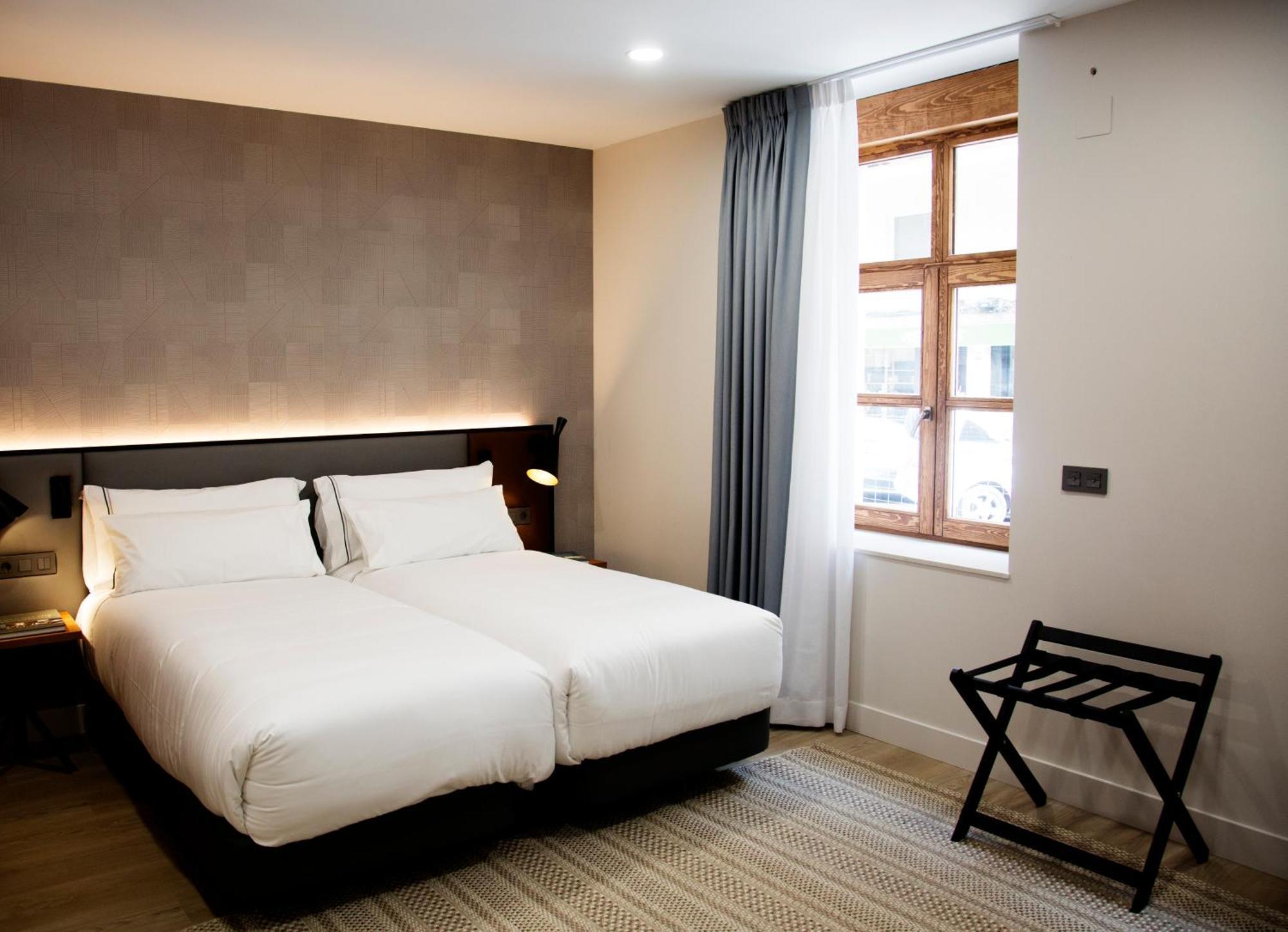 Prisma Suites Salamanca Exterior photo
