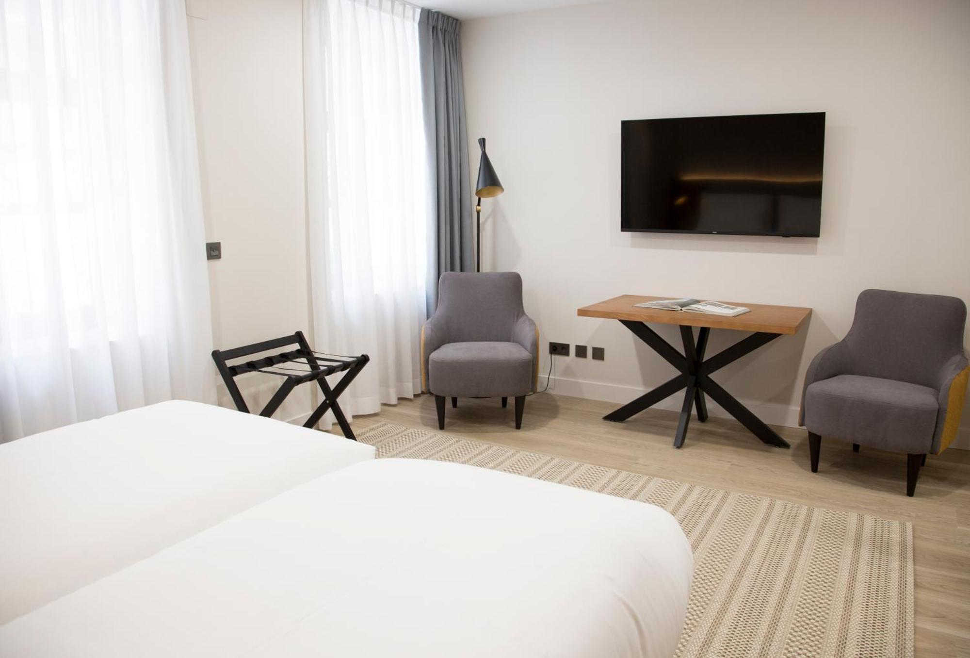 Prisma Suites Salamanca Exterior photo
