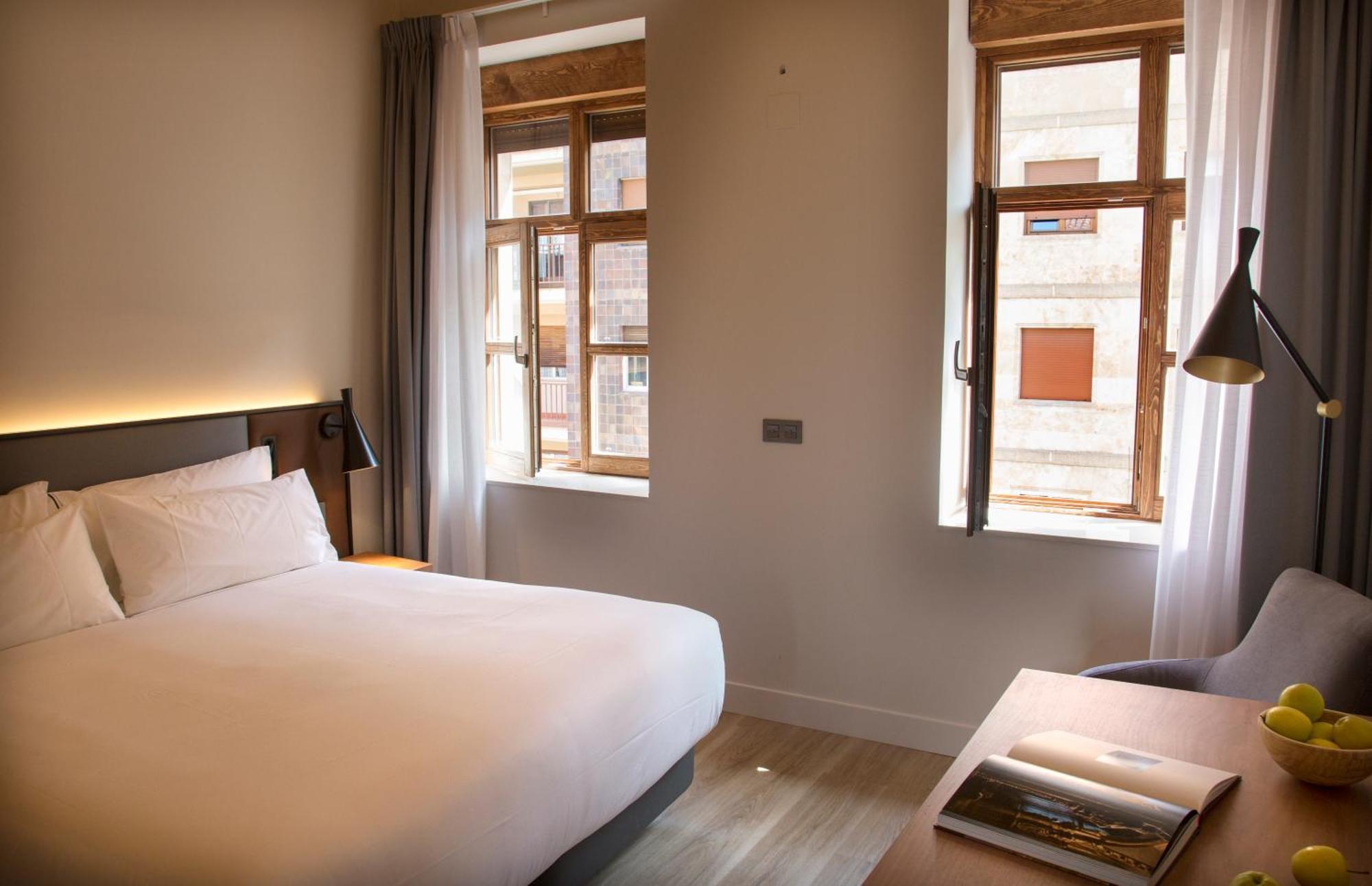 Prisma Suites Salamanca Exterior photo