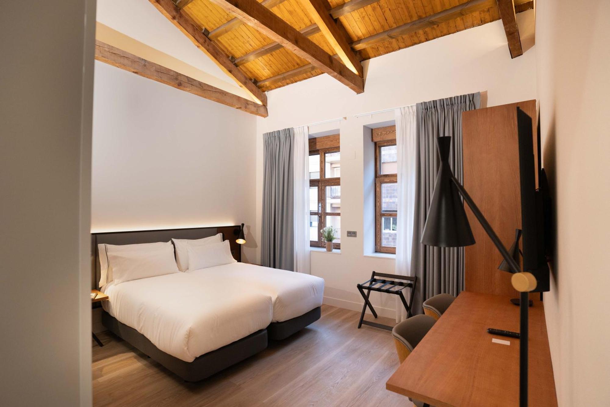 Prisma Suites Salamanca Exterior photo