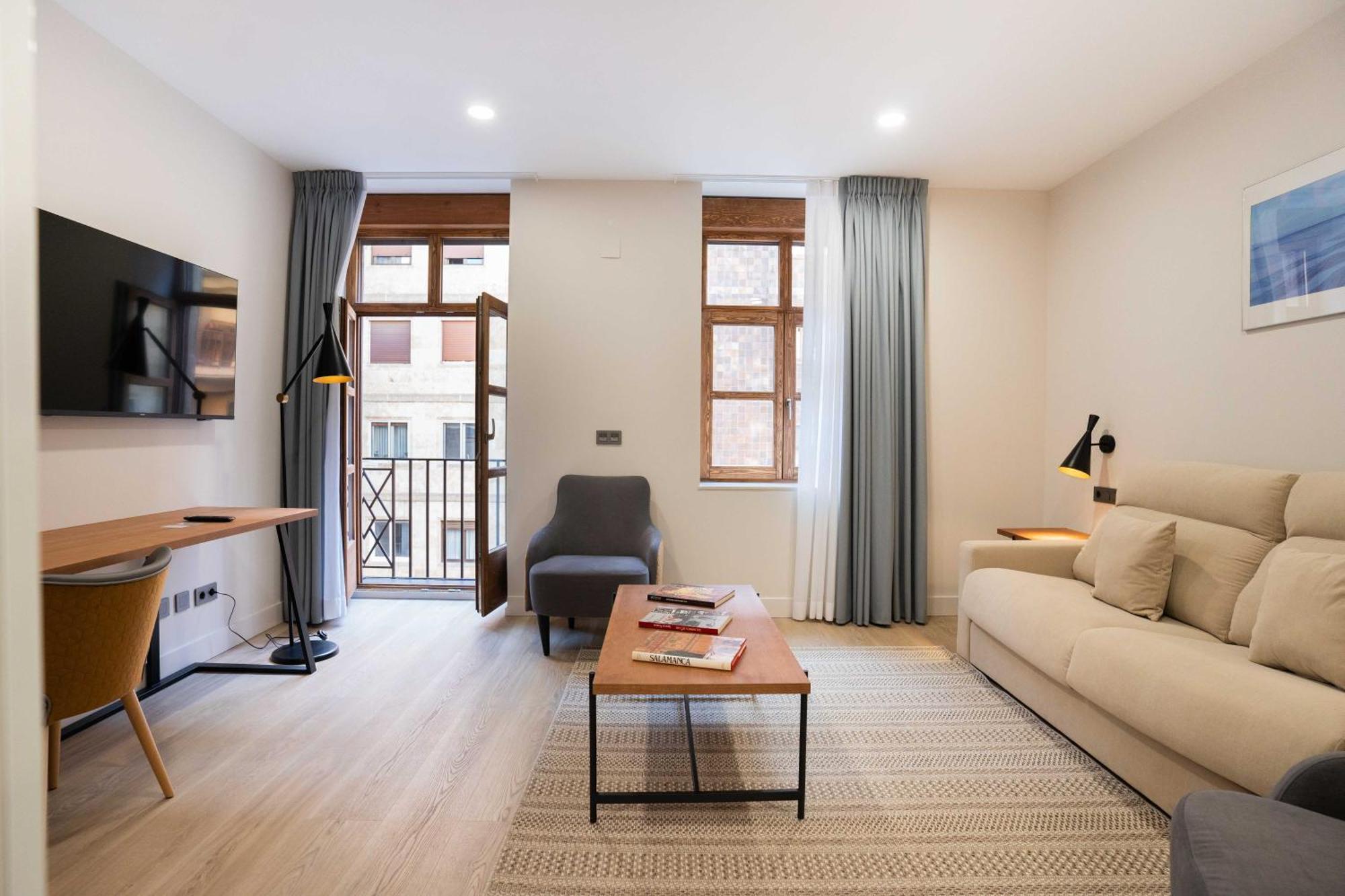 Prisma Suites Salamanca Exterior photo